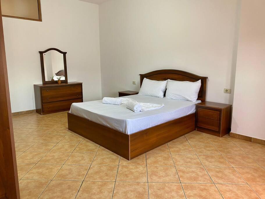Roel Apartments Shkodra Center Ngoại thất bức ảnh